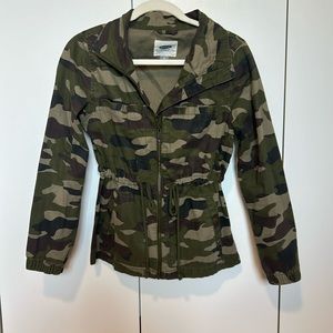 Camouflage utility jacket